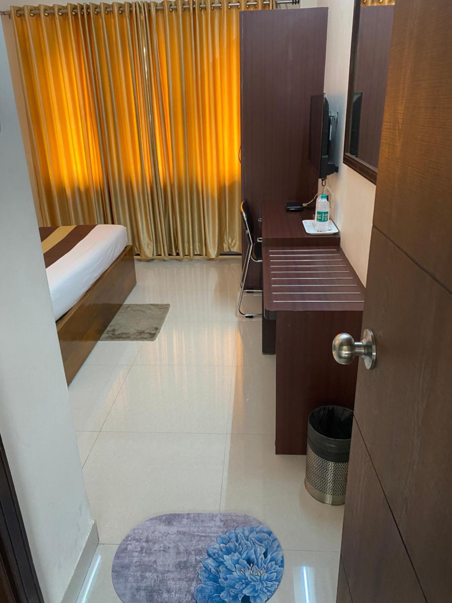 Krishna Kunja " A Quiet & Peaceful Stay " Kolkata Exterior photo